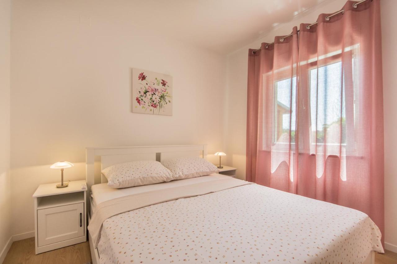 Appartamento Piccola pineta Pola Esterno foto
