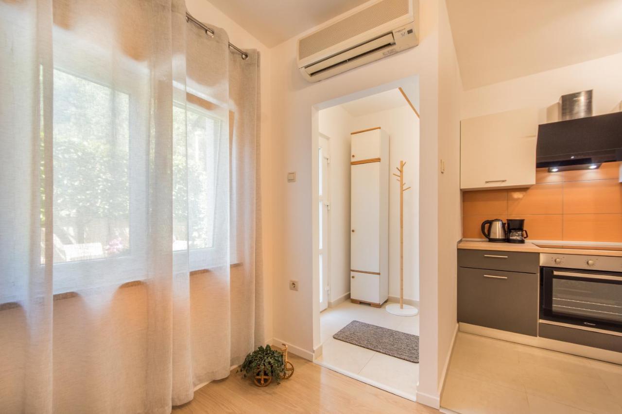 Appartamento Piccola pineta Pola Esterno foto